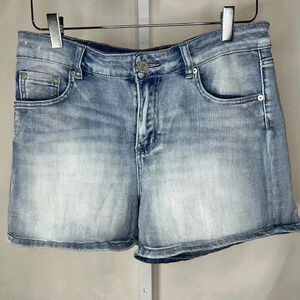 2/$30 Indigo Rein Size 9 Denim Jeans Shorts Festival Beach Casual